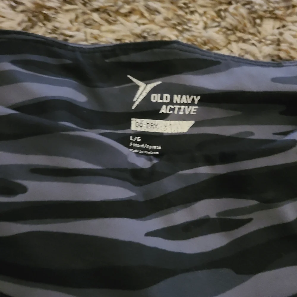 Exercise Capri Pants - Picture 2 of 2